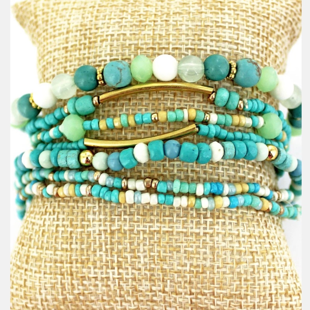🌻BOGO NEW Goldtone Bar Mint/Aqua Seed Bead Bracelet Set